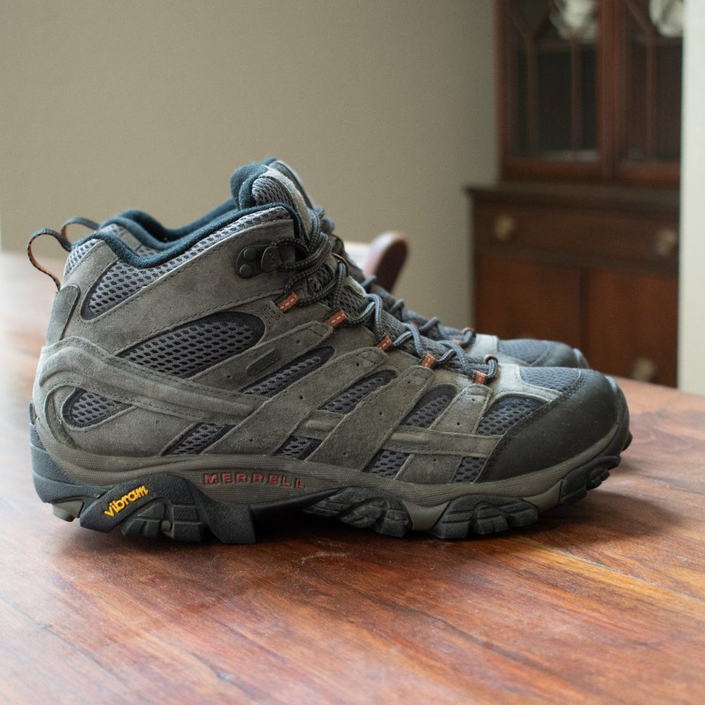 Men's Moab 2 Mid Waterproof hiking boot Merrell